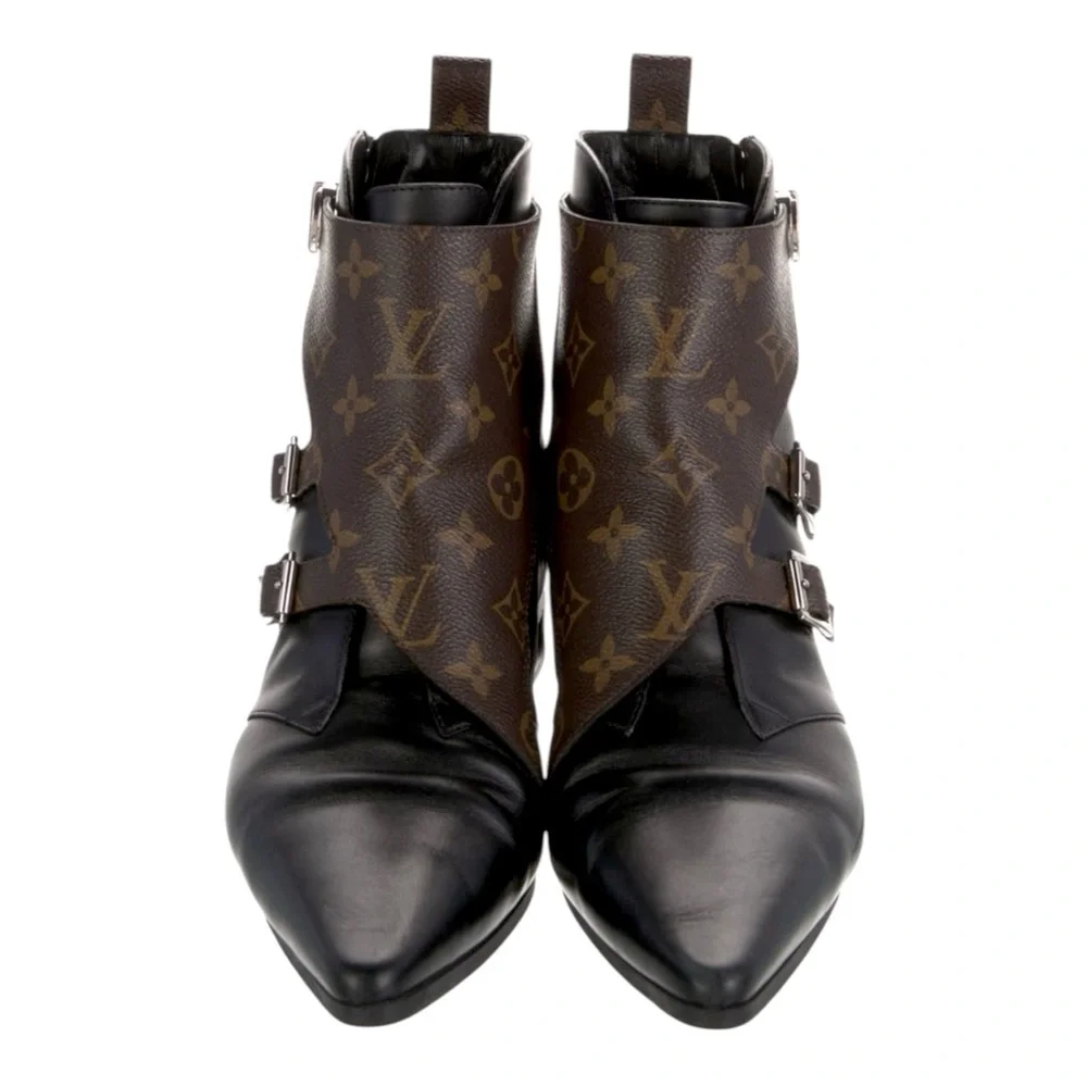 LOUIS VUITTON JUMBLE MONOGRAM LEATHER BOOTS AUTHENTICATED - Picture 3 of 6